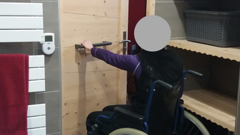 salle de bain PMR fauteuil roulant rez-de-chaussée