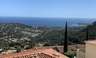 Appartement 6 personnes vue mer à Cavalaire-sur-Mer