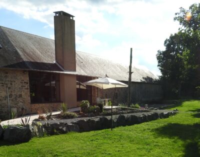Gîte adapté PMR, 3 à 6 personnes, 230 m², en Mayenne