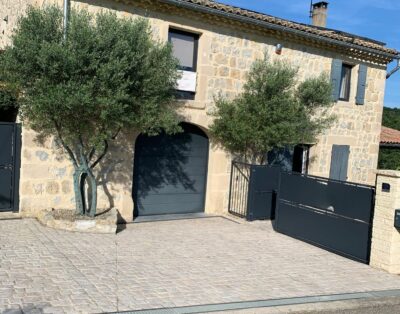 Maison de vacances isolée en Ardèche,  piscine, 10 pers