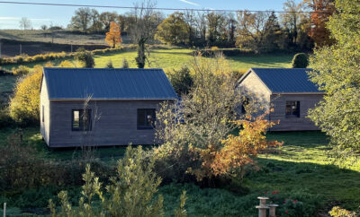 Deux chalets jumelables, accessibles PMR (8/12 pers) dont un avec rail de transfert