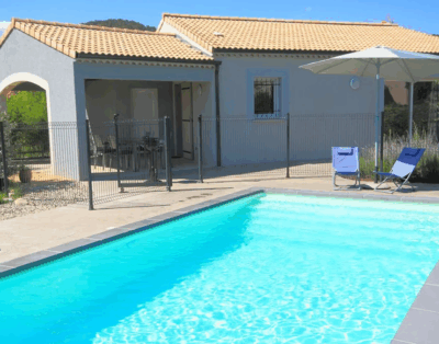 Location villa avec piscine privative à Vallon Pont d’Arc – Ardèche