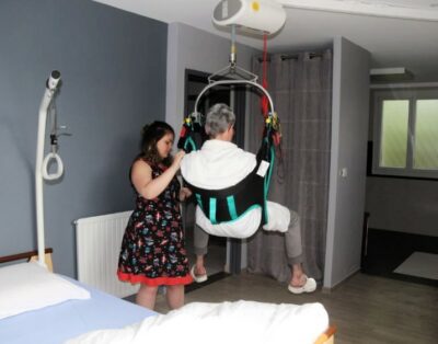 Maison PMR 4 personnes, 20 km au sud de Rodez