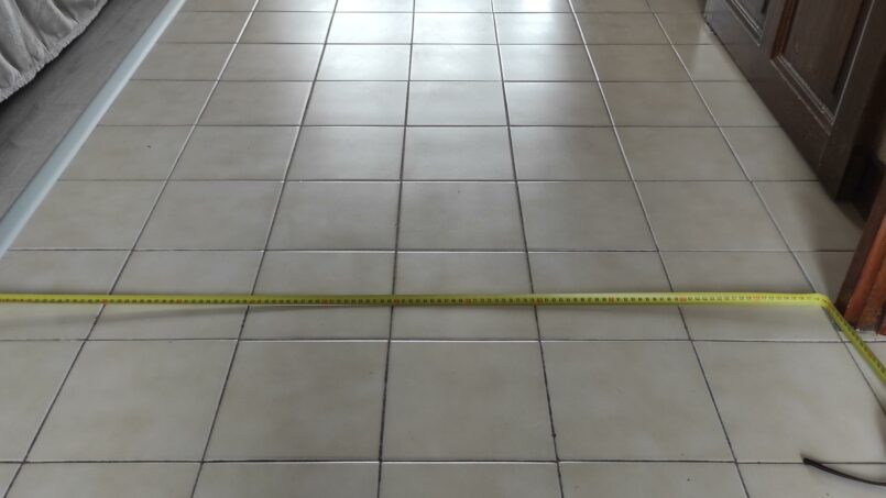 largeur de passage de porte supérieure aux normes PMR