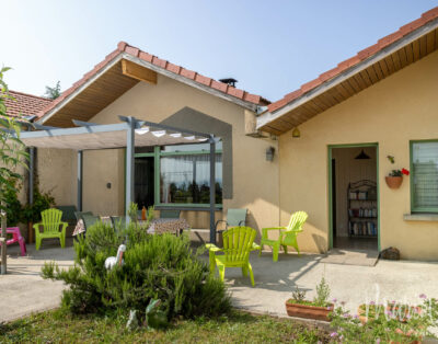 Gîte en Ardèche 7 personnes,  avec piscine