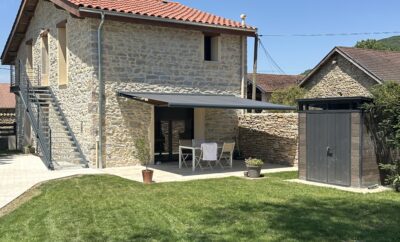 Rez-de-chaussée d’une grange rénovée dans le Bugey,2/4 personnes